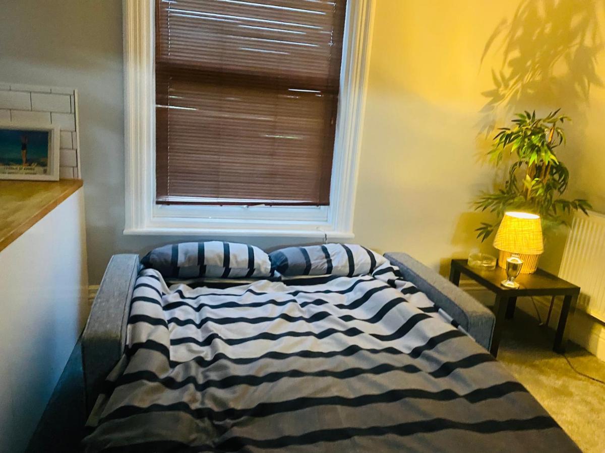 1 Bedroom Spacious Apartment 莱瑟姆-圣安妮 外观 照片