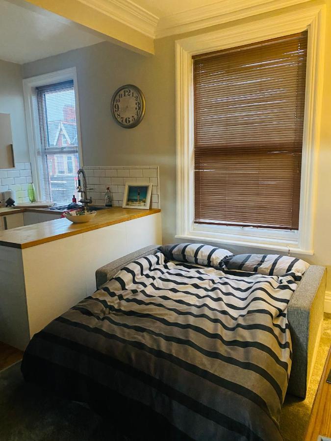 1 Bedroom Spacious Apartment 莱瑟姆-圣安妮 外观 照片